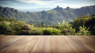 Yeni Zelanda doğasının bulanık arkaplanlı boş ahşap masa üstü. Coşkulu resim.