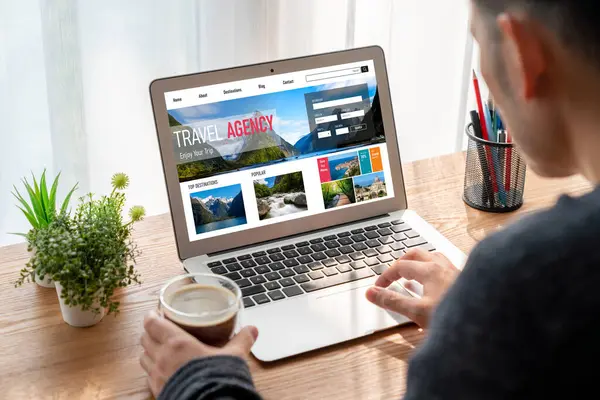 Model Arama Seyahat Planlama Için Internet Sitesi Uçuş Otel Tur — Stok fotoğraf