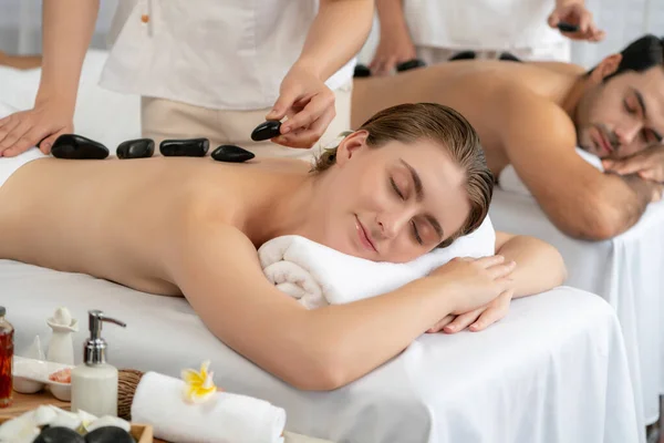 Massagem Pedra Quente Salão Spa Resort Luxo Com Serenidade Luz — Fotografia de Stock