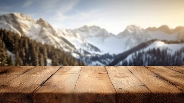 Alp Arka Planında Kar Kaplı Bulanık Ahşap Masa Coşkulu Resim — Stok fotoğraf