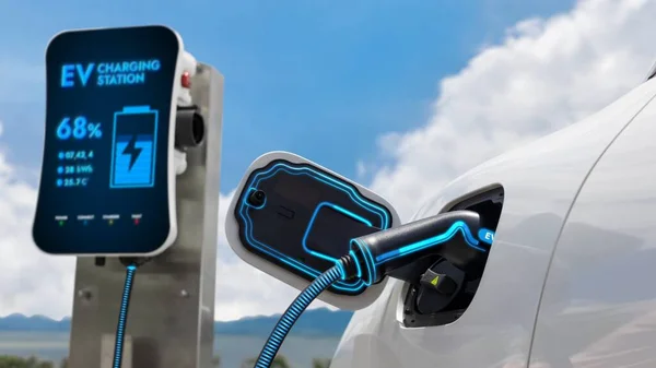 电动汽车通过具有自然度假背景的电动汽车充电器电缆插入充电站充电 未来创新的Ev汽车和能源可持续性 仔细阅读 — 图库照片