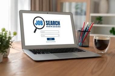 Çalışanların işe alım İnternet ağındaki iş fırsatlarını araması için mod web sitesinde online iş araması