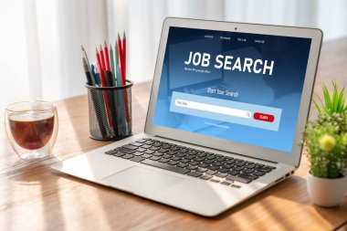 Çalışanların işe alım İnternet ağındaki iş fırsatlarını araması için mod web sitesinde online iş araması