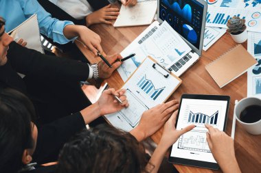 Fintech BI 'ın finansal veri analizi ya da iş zekası göstergesi bilgisayar ve tabletten pazarlamayı planlayan iş adamlarının finansal veri analizine kadar. Habiliment