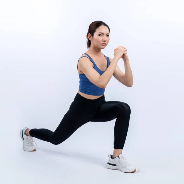 Energiczna Kobieta Ćwicząca Młoda Atletyczna Azjatycka Kobieta Siły Wytrzymałości Sesji — Zdjęcie stockowe