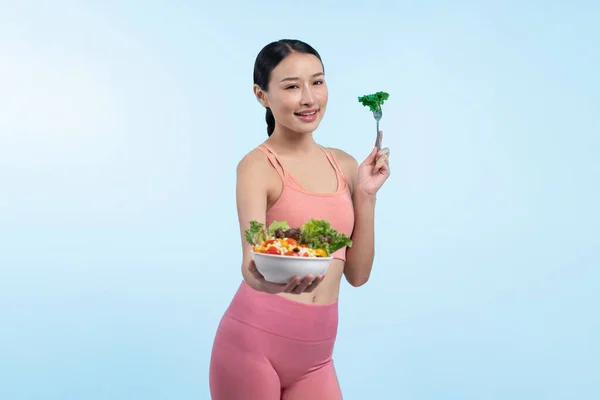 Ung Sportig Asiatisk Kvinna Sportkläder Som Håller Salladsskål Fylla Med — Stockfoto