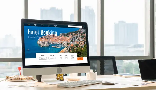 Sito Web Prenotazione Alloggi Hotel Online Fornisce Sistema Prenotazione Modulare — Foto Stock