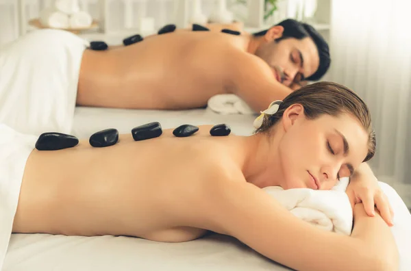 Hot Stone Massage Spa Salon Luxe Resort Met Daglicht Sereniteit — Stockfoto