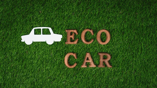Evカーアイコンを搭載したエコフレンドリーな自動車メッセージと電気自動車メッセージは バイオフィリアデザインによるネットゼロ放出による環境にやさしい輸送キャンペーンを奨励する背景となっています ガイヤー イングランド — ストック写真