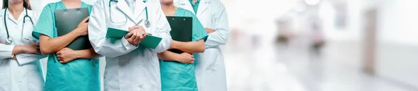 Personale Medico Fiducioso Team Con Infermiere Medico Professioni Specialistiche Sanitarie — Foto Stock