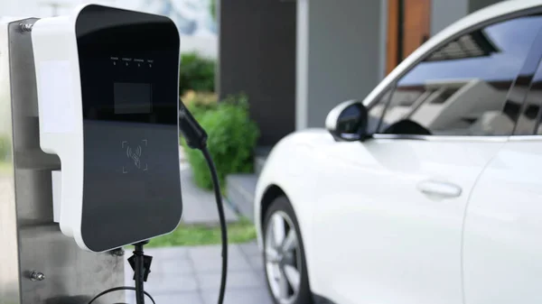 Home Charging Station Provides Eco Friendly Sustainable Power Supply Cars — Stock Photo, Image