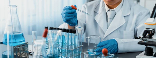 Scientist Conduct Chemical Experiments Research Medical Lab Groundbreaking Developing Vaccine — Stock Photo, Image
