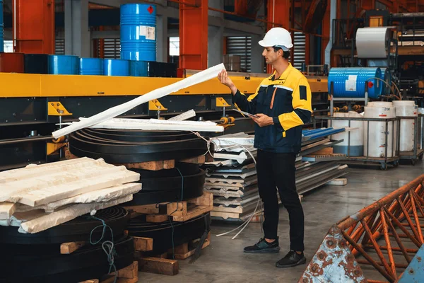 Engineer Man Make Survey Manage Surplus Industrial Goods Material Purpose — Stock Photo, Image