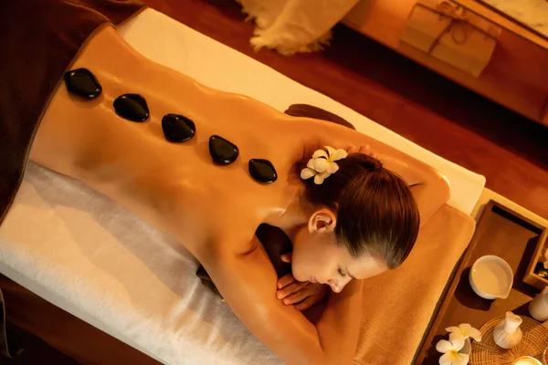 Hot Stone Massage Spa Salong Lyx Resort Med Varmt Ljus — Stockfoto