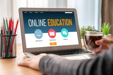 Öğrencilerin internet ağında çalışabilmeleri için mod yazılımlı e-öğrenme web sitesi