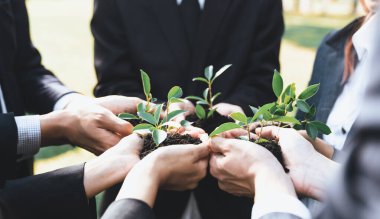 İş adamları fabrikayı birlik ve ekip çalışması konseptiyle birarada tutarak şirketlerin sosyal sorumluluğunu üstlenir, CO2 emisyonunu azaltır, sürdürülebilir gelecek için ESG ilkesini benimser. Döngü