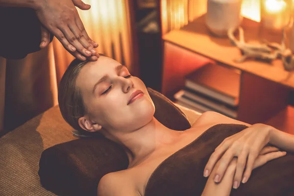 Caucasian Woman Enjoying Relaxing Stress Head Massage Pampering Facial Beauty — Stock Photo, Image