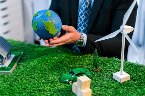 Екологічний Бізнес Зберегти Концепцію Землі Показана Бізнесменом Або Генеральним Директором — стокове фото