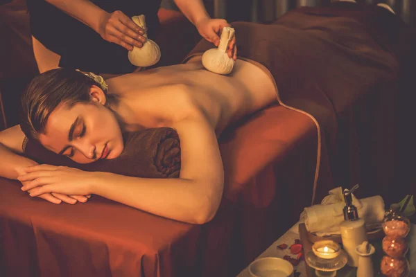 Hot Herbal Ball Spa Massage Body Treatment Masseur Gently Compresses — Stock Photo, Image