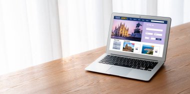 Model arama ve seyahat planlama için internet sitesi uçuş, otel ve tur rezervasyonları için anlaşma ve paket sunuyor