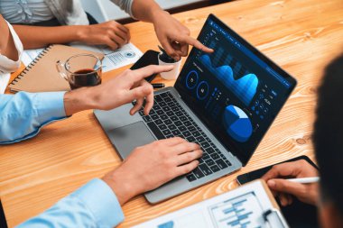 Fintech BI 'ın finansal veri analizi ya da iş zekası ekranından iş dünyası pazarlaması üzerinde çalışan iş adamlarının finansal veri analizine kadar. Çok titiz.