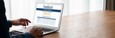 Müşteri geribildirim ve şirket işleri için mod bilgisayar yazılımı analizi