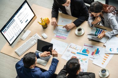 İnternet sitesindeki modish regrition için çevrimiçi aplikasyon rezervasyon takvimi