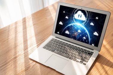 Mod uzak çalışma ve kişisel veri depolama için bulut hesaplama yazılımı