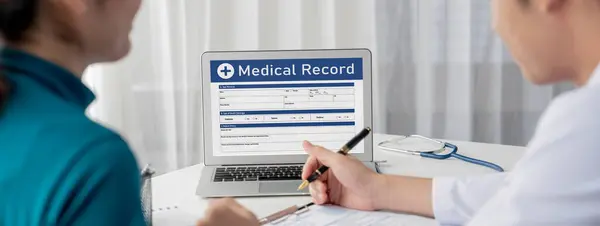 Focused Laptop Display Medical Report Diagnostic Result Patient Health Blurred — Stock Photo, Image