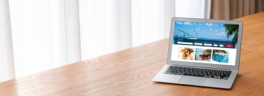 Model arama ve seyahat planlama için internet sitesi uçuş, otel ve tur rezervasyonları için anlaşma ve paket sunuyor