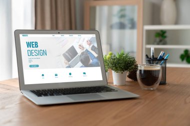 Web sitesi tasarım yazılımı çevrimiçi perakende ticaret ve e-ticaret için model şablonu sağlar