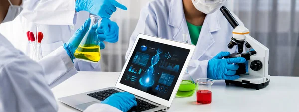 Laboratorní Výzkumný Tým Pokročí Zdravotnictví Vědeckými Znalostmi Laboratorním Vybavením Inovativním — Stock fotografie