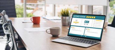 Şirket işleri için mod bilgisayar yazılımının müşteri deneyimi ve gözden geçirme analizi