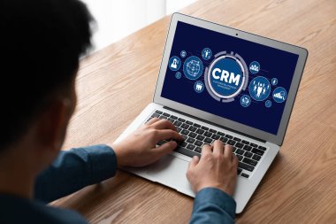 CRM işletme ve işletme için modern bilgisayarda müşteri ilişkileri yönetim sistemi