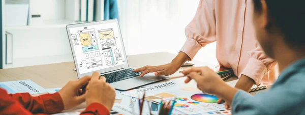 Cropped Image Interior Designer Team Discuss Material Color While Laptop — Stock Photo, Image