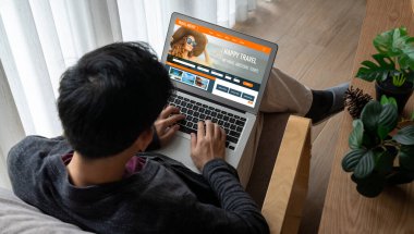 Model arama ve seyahat planlama için internet sitesi uçuş, otel ve tur rezervasyonları için anlaşma ve paket sunuyor