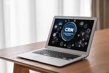 CRM işletme ve işletme için modern bilgisayarda müşteri ilişkileri yönetim sistemi