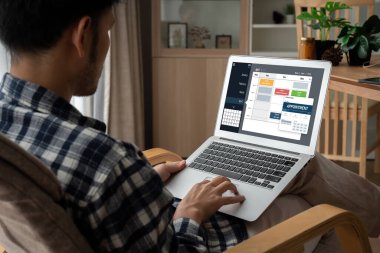 İnternet sitesindeki modish regrition için çevrimiçi aplikasyon rezervasyon takvimi