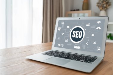 Model e-ticaret için SEO arama motoru optimizasyonu ve bilgisayar ekranında gösterilen çevrimiçi perakende işi