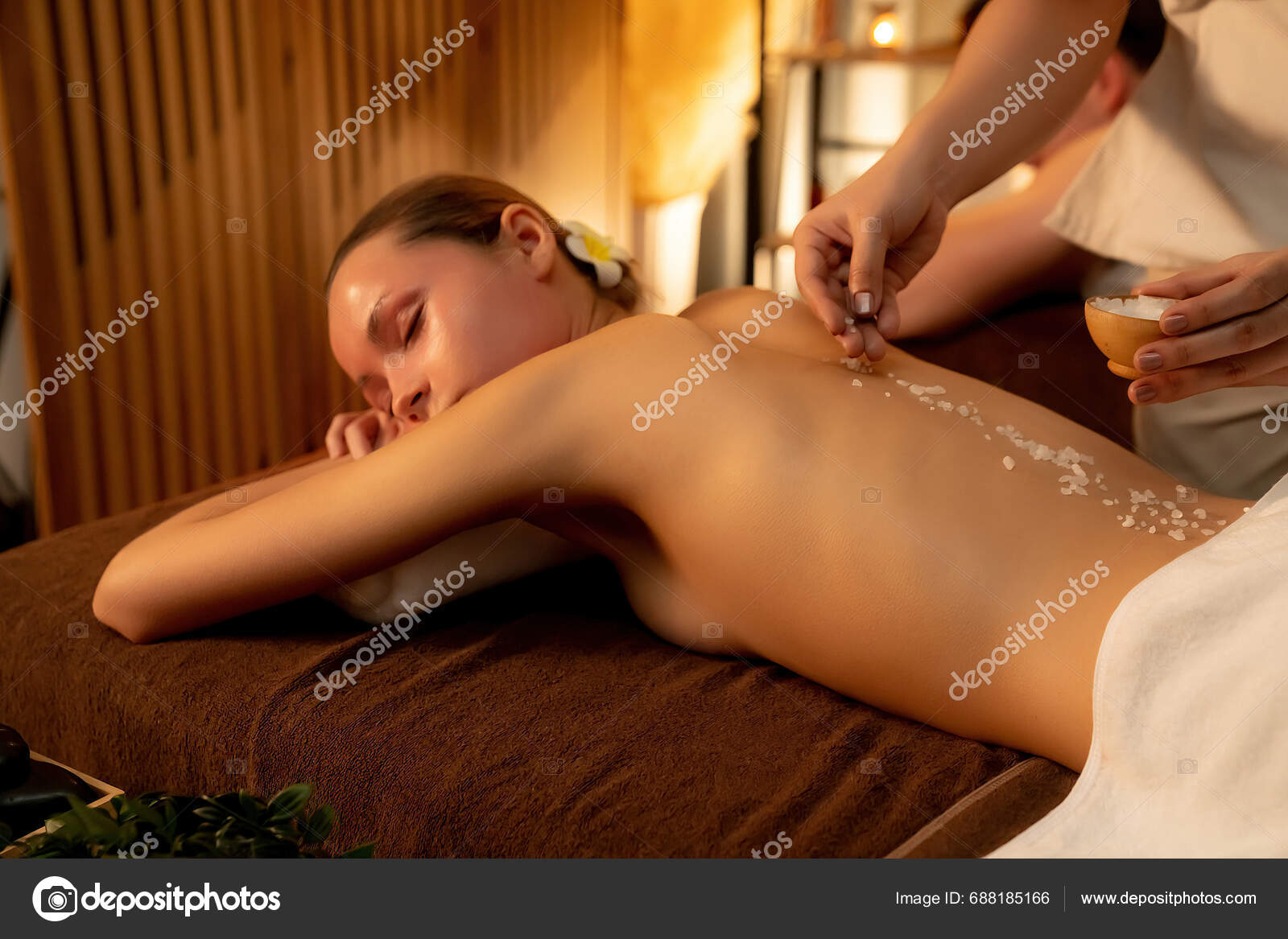 Pareja Cliente Que Tiene Tratamiento Exfoliación Salón Spa Lujo