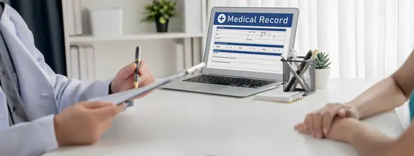 Focused Laptop Display Medical Report Diagnostic Result Patient Health Blurred — Stock Photo, Image