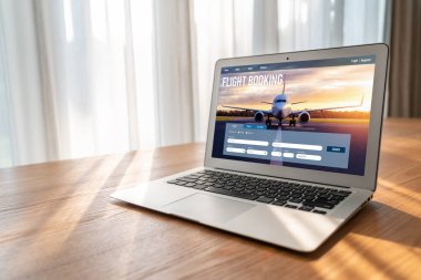Online uçuş rezervasyon sitesi mod rezervasyon sistemi sağlar. Seyahat teknolojisi kavramı .