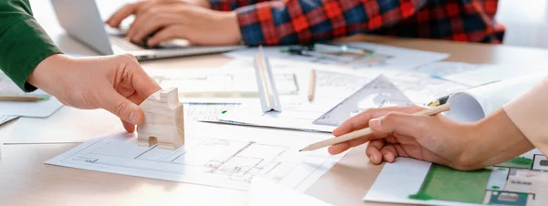 Skilled Architect Team Using Architectural Equipment Colleague Discussion Building Design — Stock Photo, Image