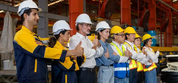 Confident Smiling Lineup Factory Worker Engineer Manager Foreman Stand Site — Stock Photo, Image