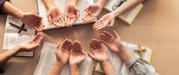 Cropped Image Diversity People Hand Praying Together Wooden Church Bible — Stock Photo, Image