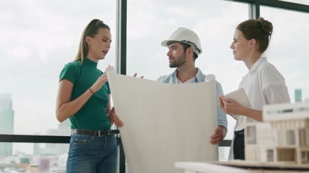 Professional Architect Engineer Team Thinking Sharing Brainstorming Design While Looking — Stock Video