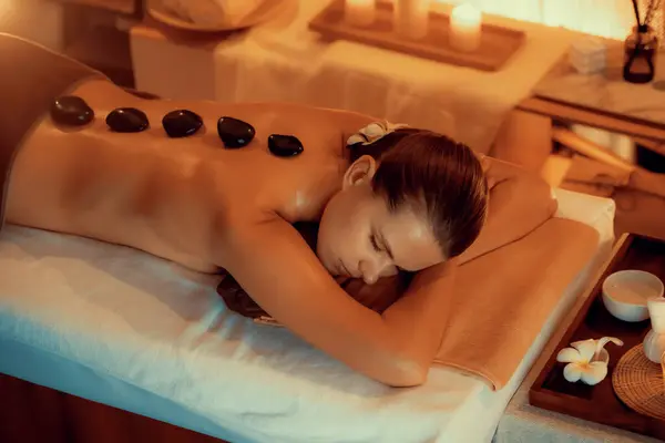 Massage Aux Pierres Chaudes Salon Spa Dans Complexe Luxe Avec — Photo