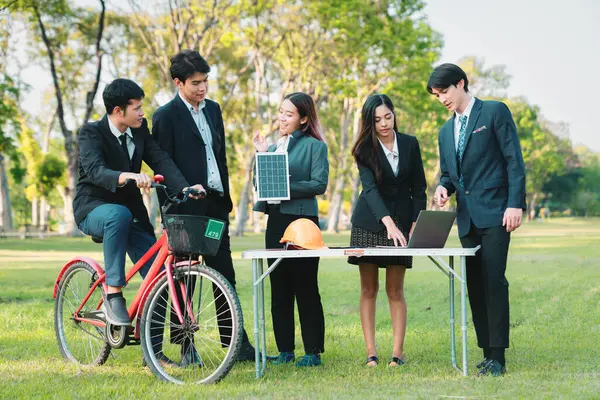 Group Asian Business People Strong Teamwork Establish Outdoor Eco Business — Stock Photo, Image