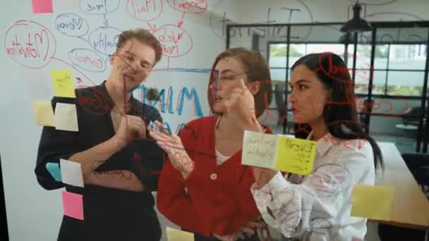 Ung Kreativ Start Business Team Brainstorming Idé Och Lösa Problem — Stockvideo
