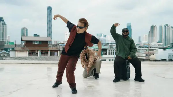 Groep Van Professionele Hip Hop Danser Praktijk Break Dance Het — Stockfoto